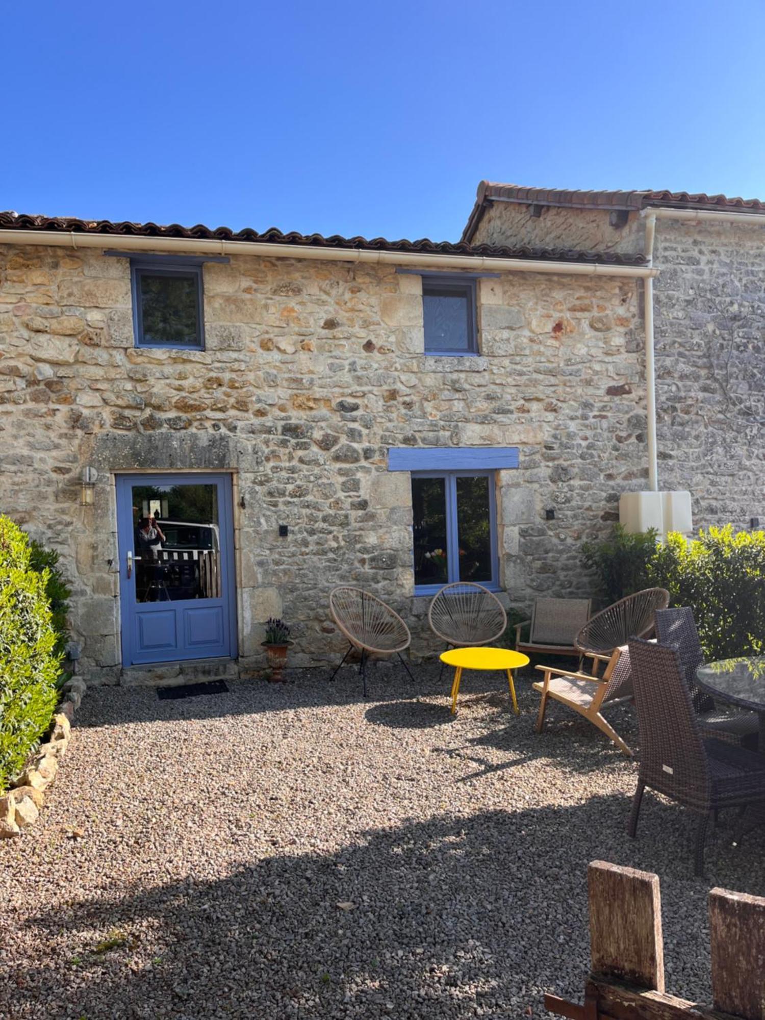 Le Plantier2 Villa Beaulieu-sur-Sonnette Bagian luar foto